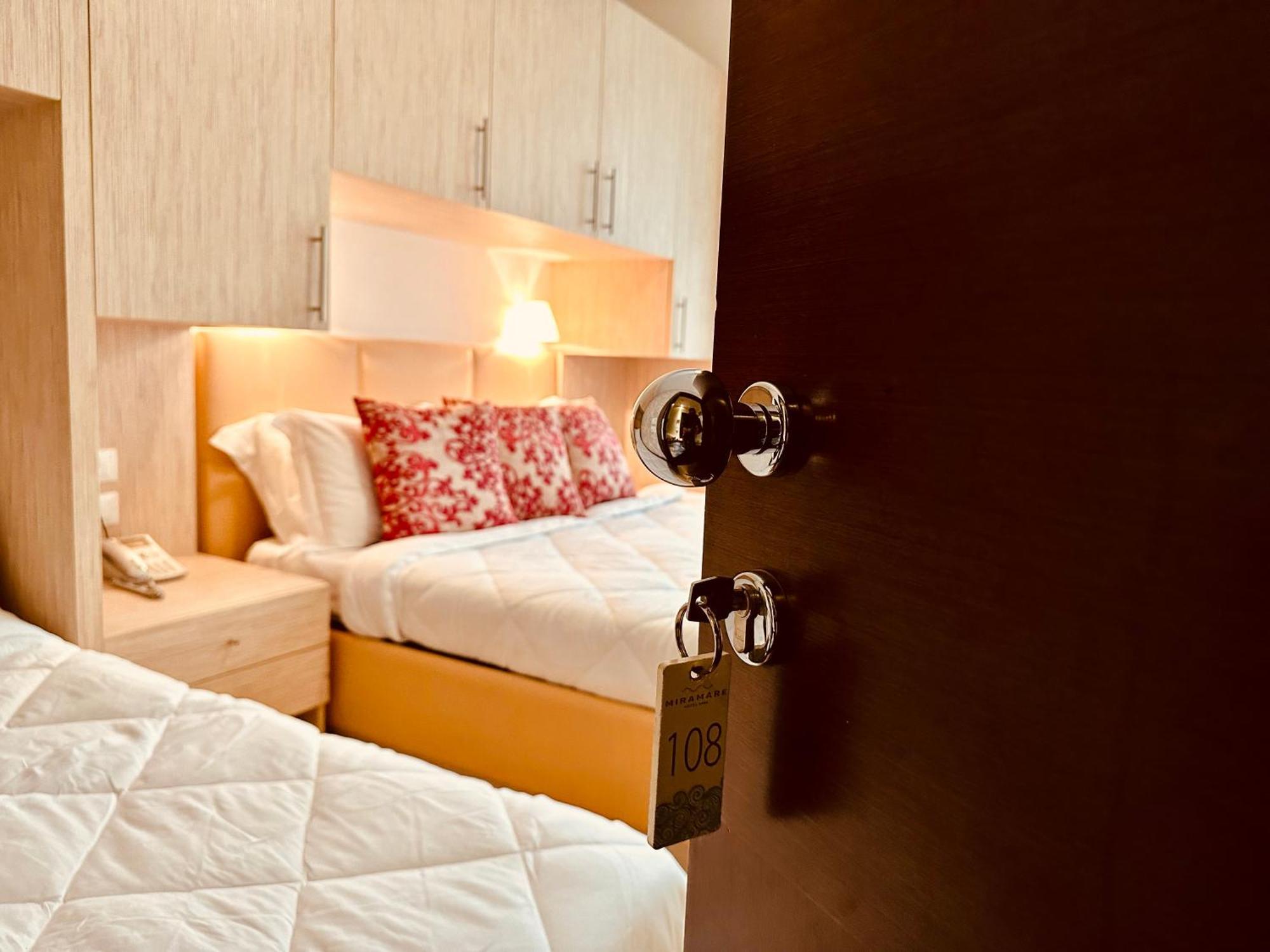 Hotel Miramare - & - Free Breakfast & Brunch Until 13-00