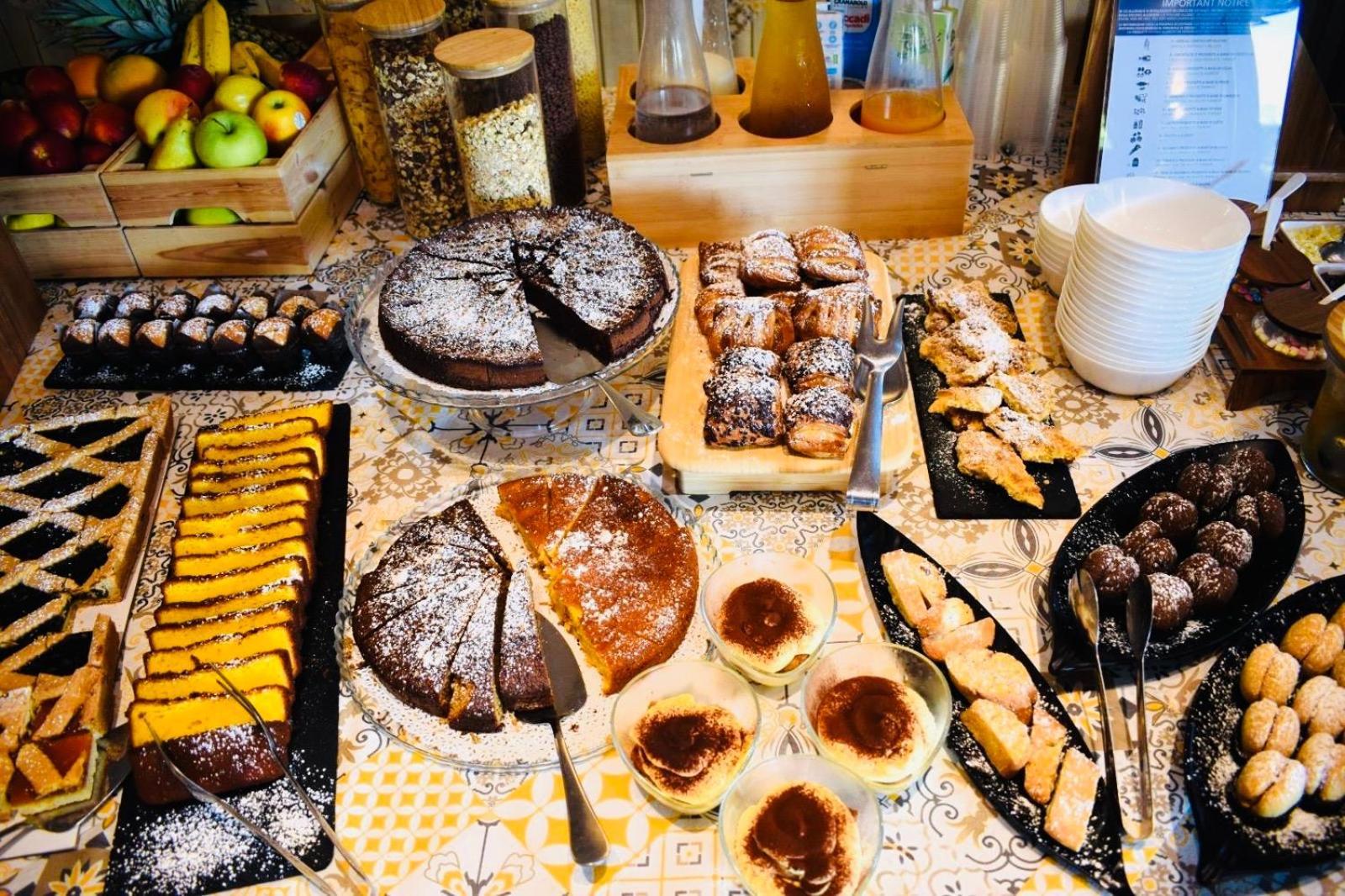 Miramare - & - Free Breakfast & Brunch Until 13-00 4*